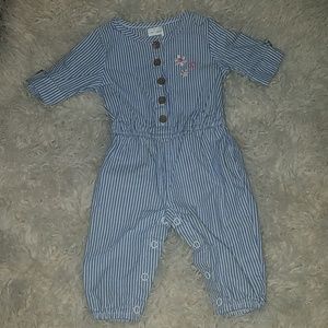 Adorable jumpsuit 😊